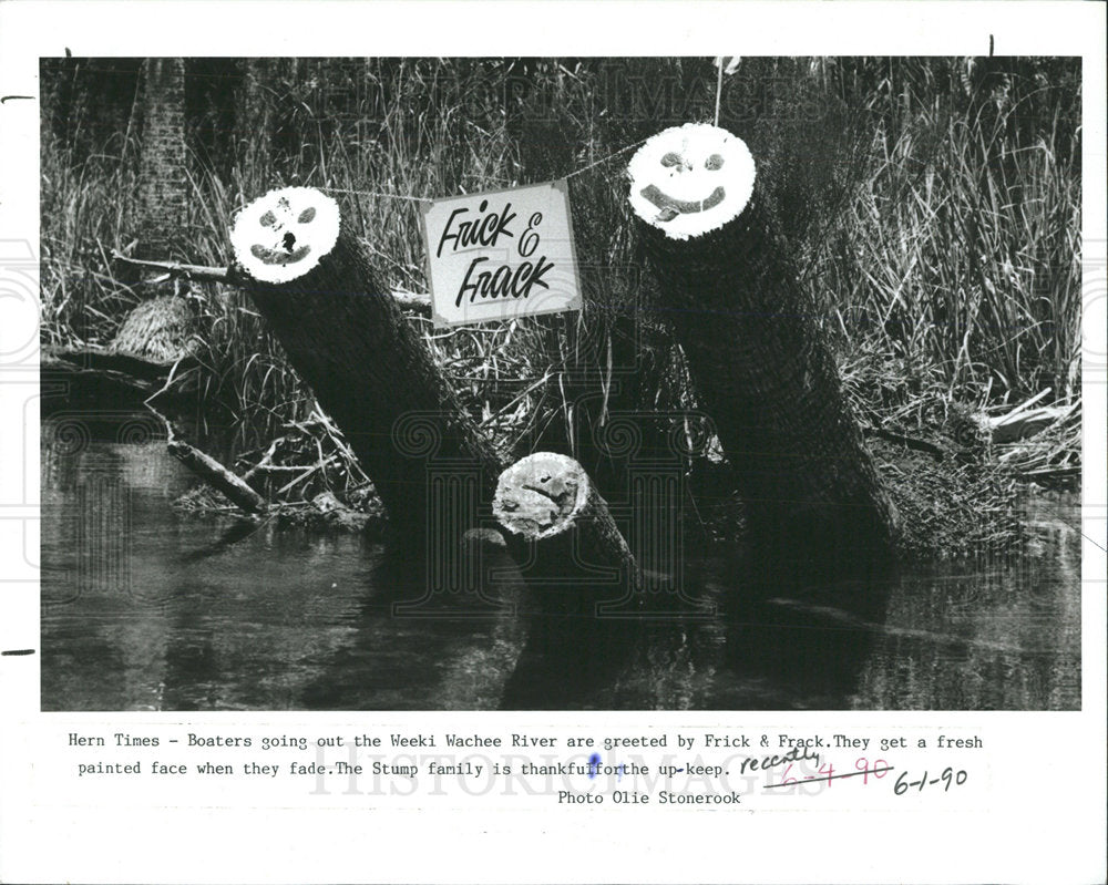 1990 Press Photo Weeki Wachee River Frink Frank Boater  - Historic Images