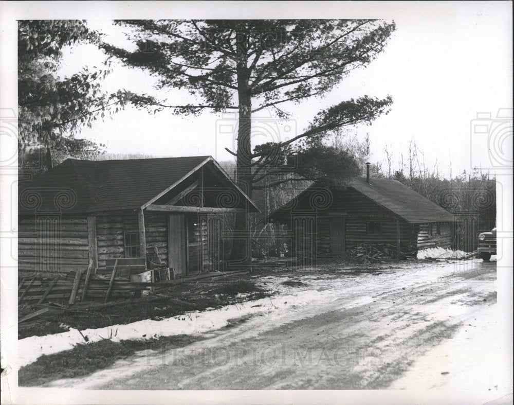 1952 Press Photo Displaced Person Forced Leave - Historic Images