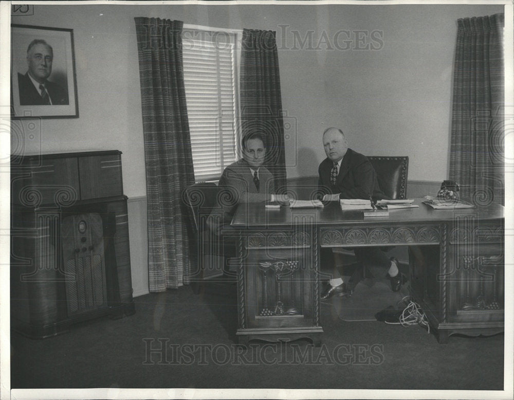 1937 Press Photo Dave Beck Frank Brewster Building  - Historic Images