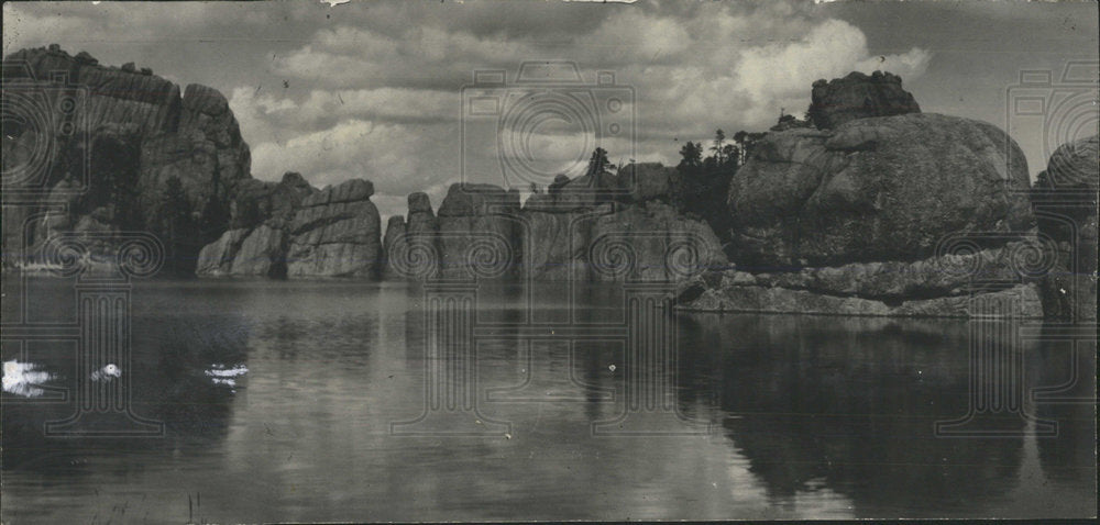 1932 Press Photo Scene Bluing Lake Dakota  - Historic Images