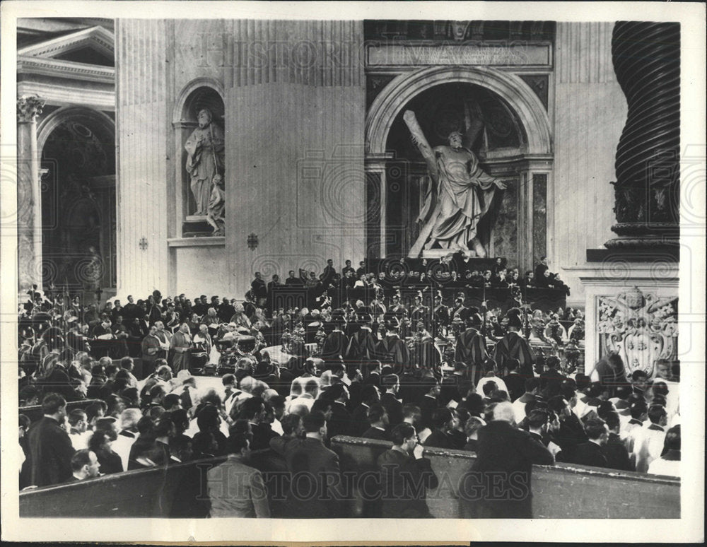 1933 Press Photo Vatican diplomat corp attend cardinal - Historic Images