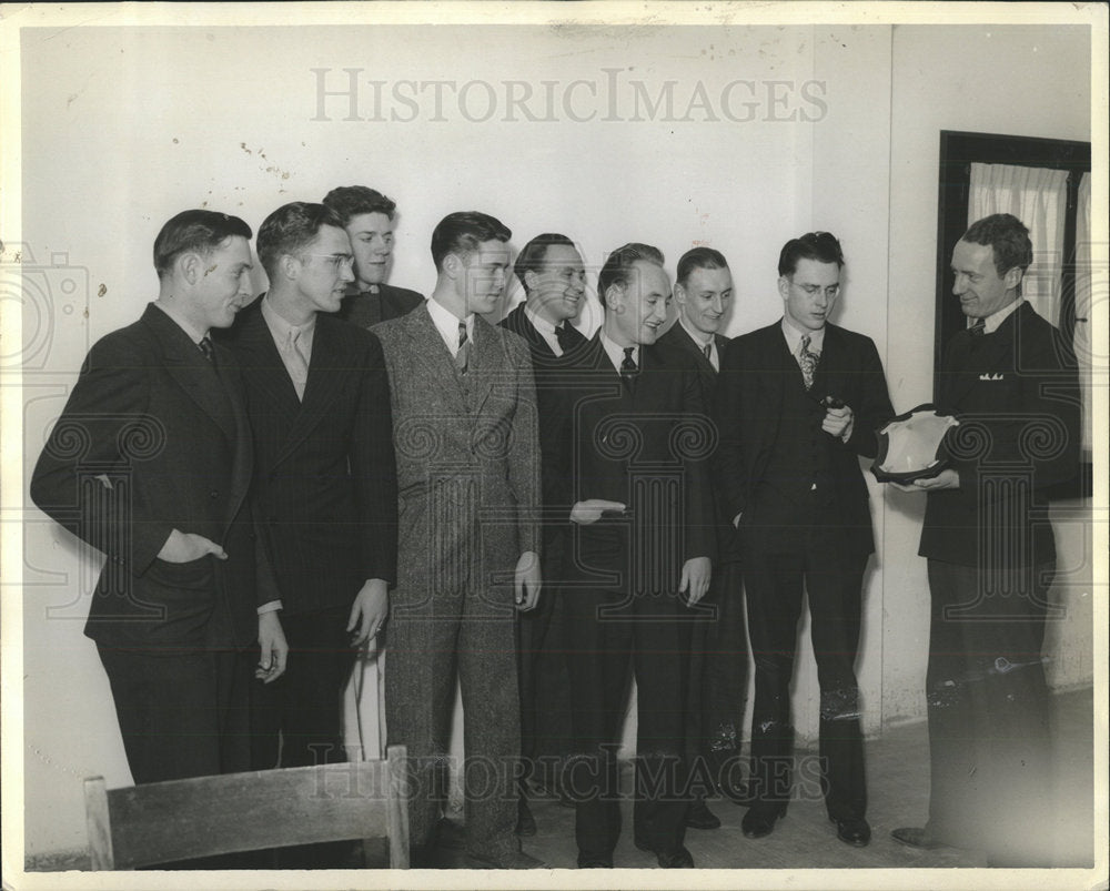 1939 Press Photo Regis College Oraterical Sivler Plaque - Historic Images