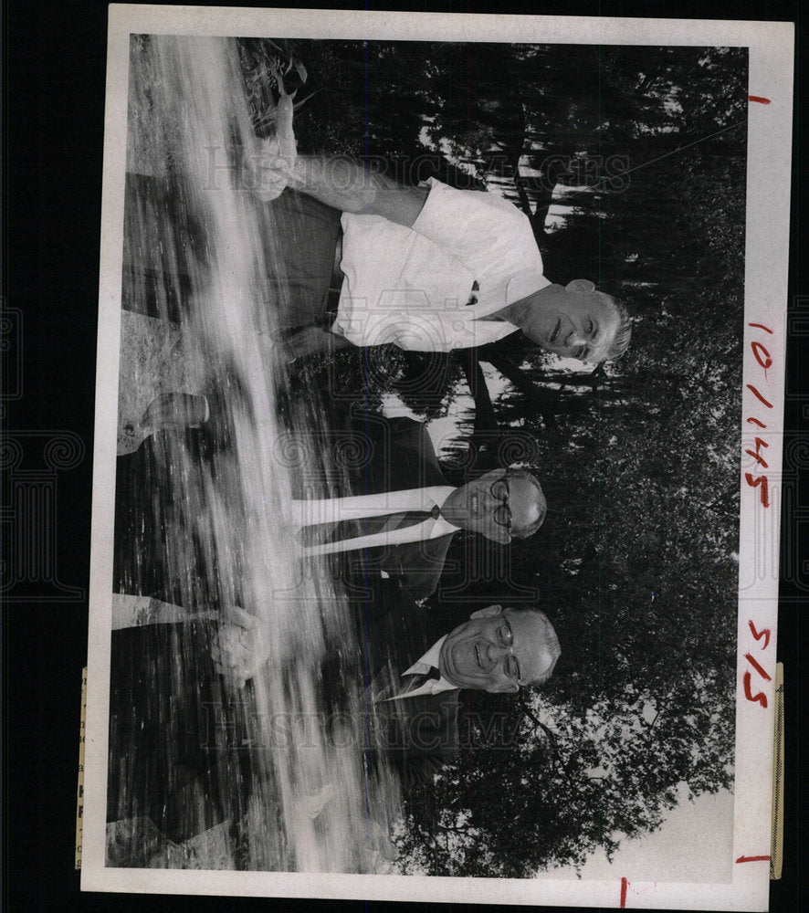 1967 Press Photo Jack Steinhilper George Armes Alderman - Historic Images