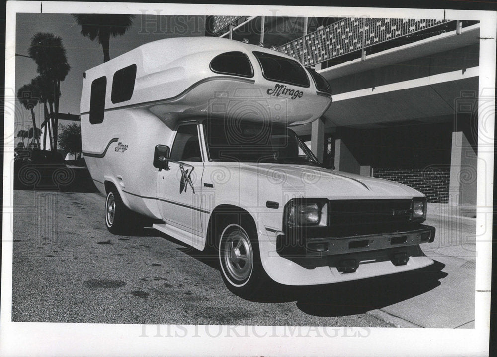 1982 Press Photo Mirage recreational vehicle Elkhart - Historic Images