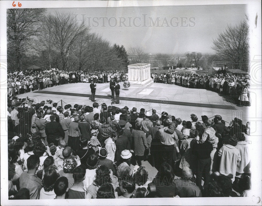 1960 Press Photo Tomb Unknown Soldiers Memorial - Historic Images