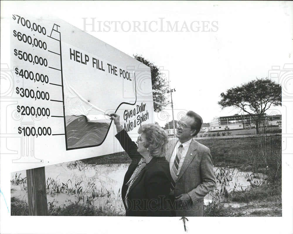 1989 Press Photo Sue Berfield Fred Fisher  - Historic Images