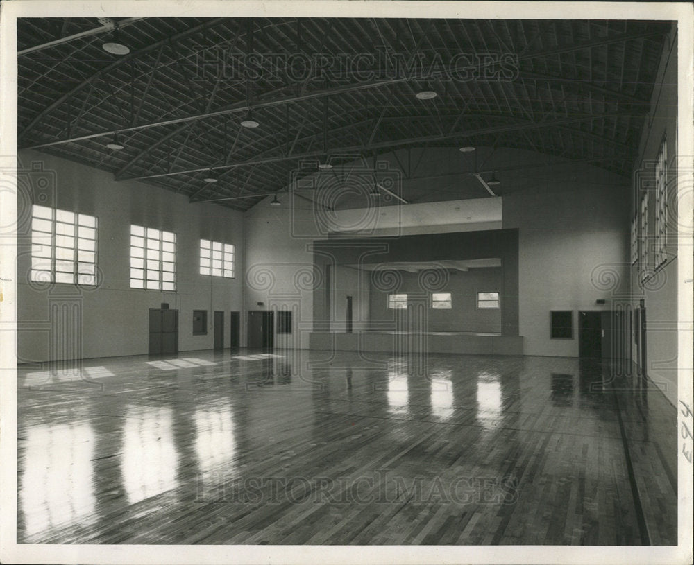 1951 Press Photo Bartlett Park Youth Center Interior - Historic Images