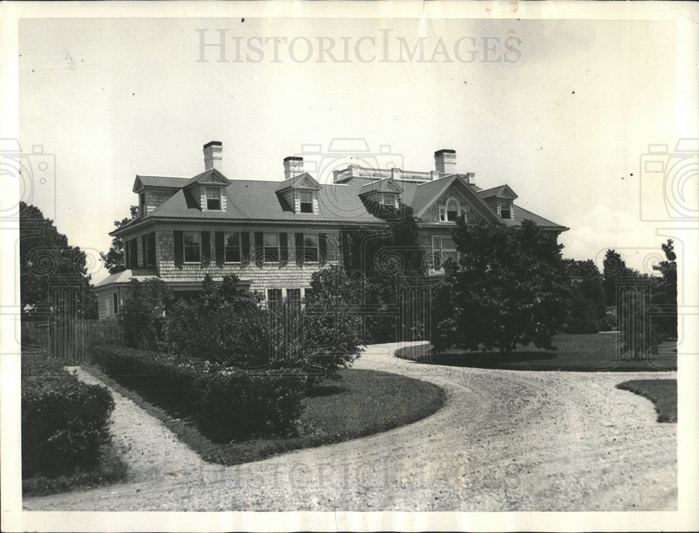 1935 Press Photo Gloria Vanderbilt To Stay At Estate - Historic Images