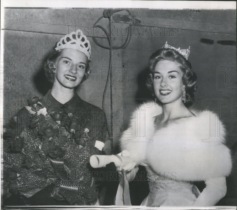 1956 Press Photo Miss Cotton Maid &amp; Miss America - Historic Images
