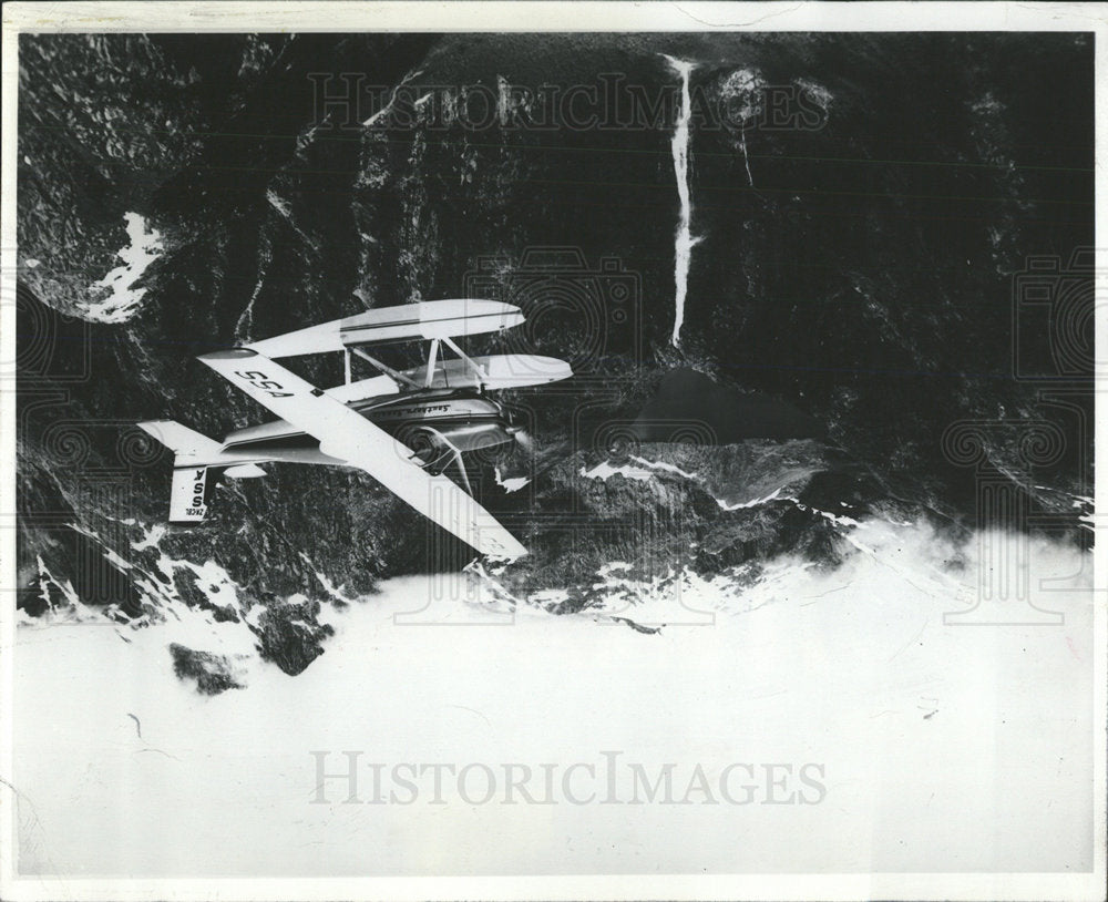 1977 Press Photo Excursion Flight Over National Park - Historic Images