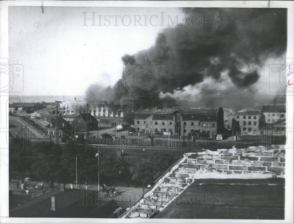 1960 Press Photo General Scene Fire Accident Denmark  - Historic Images