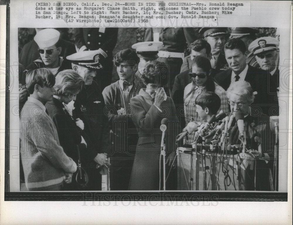 1968 San Diego Reagan Welcomes Pueblo Crew - Historic Images