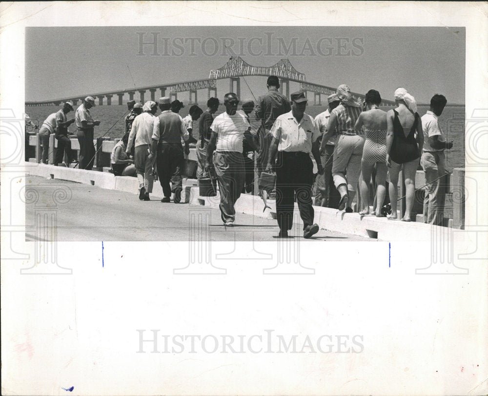1958 Press Photo Brilliant Weather Soaking Sun Coast - RRY35707 - Historic Images