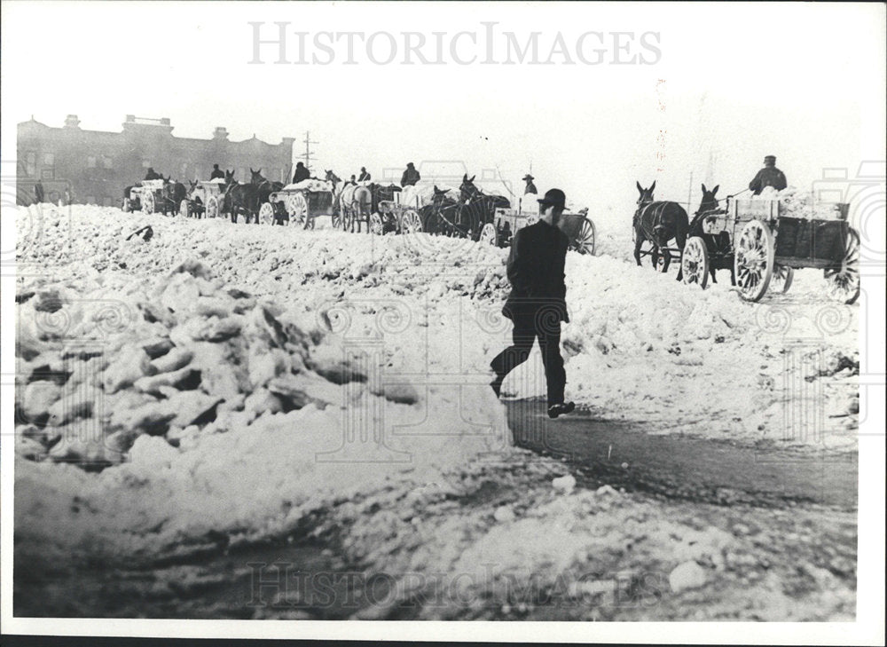 1987 Press Photo Winter Storm Snow Storm Chicago - Historic Images