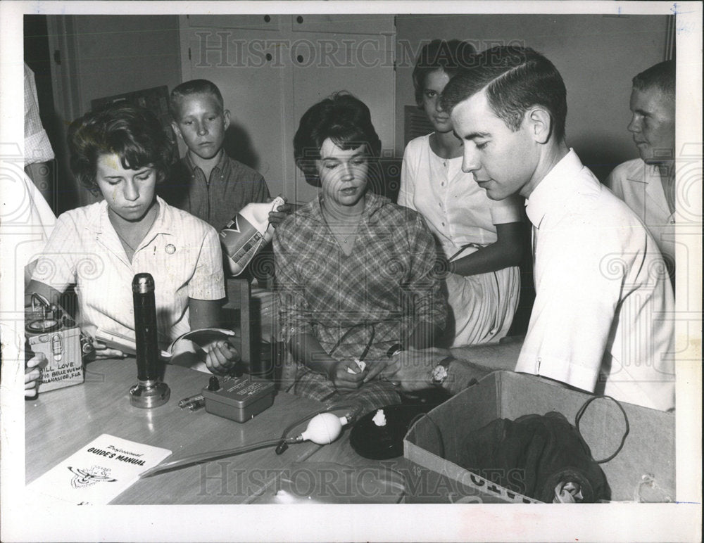 1963 Press Photo Covenant Presbyterian Teach Teens  - Historic Images