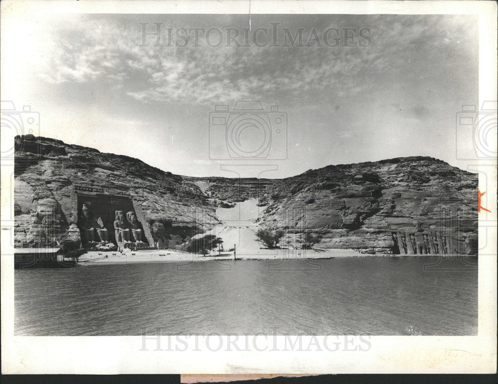 1962 Press Photo Nile River Beach Nefertrai Ramses II  - Historic Images