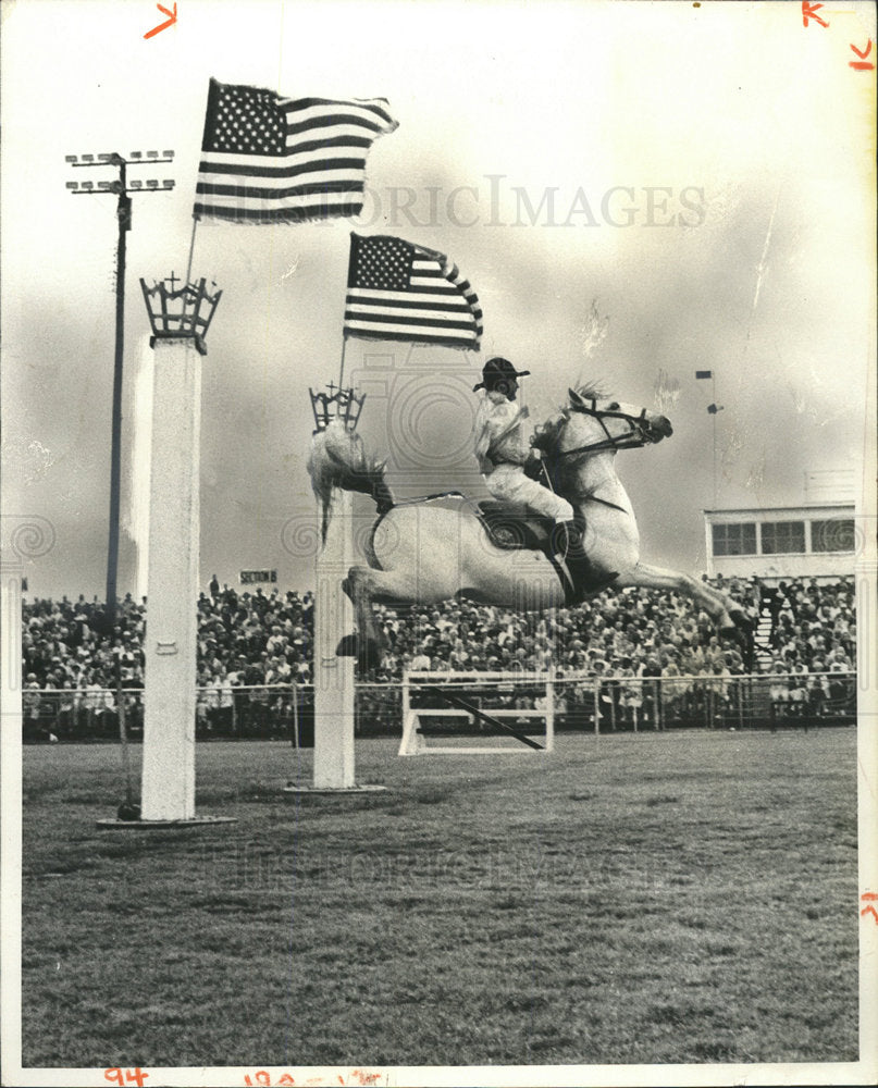 1974 Press Photo Lippizzan horses Herrman coast Russia  - Historic Images
