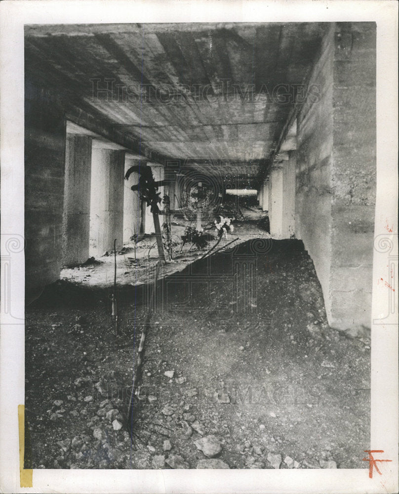 1952 Press Photo Trench Bayonet German Frenchman Buried - RRY36619 - Historic Images