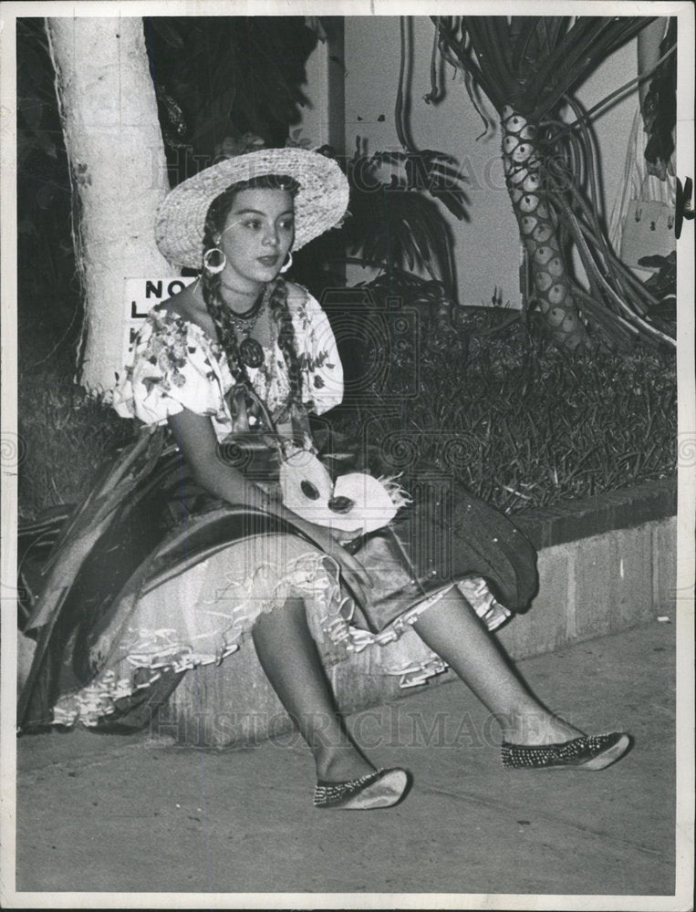 1960 Press Photo San Juan Puerto Rico Celebrate Reveler - Historic Images