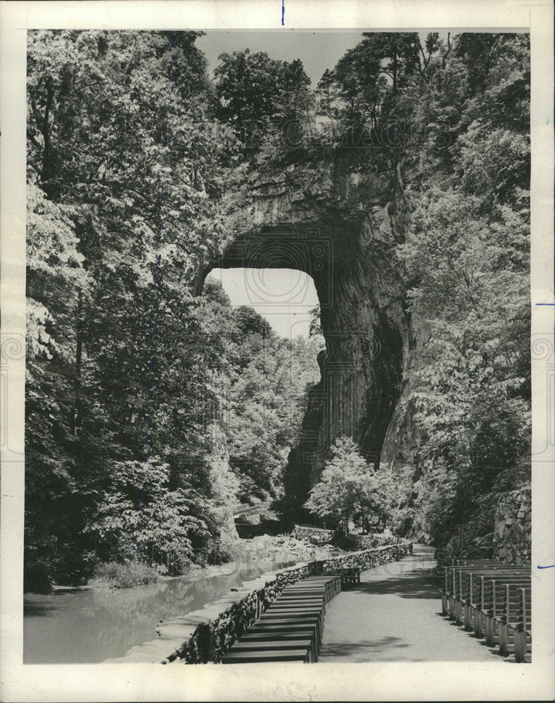 1976 Press Photo Virginia Natural bridge  - Historic Images
