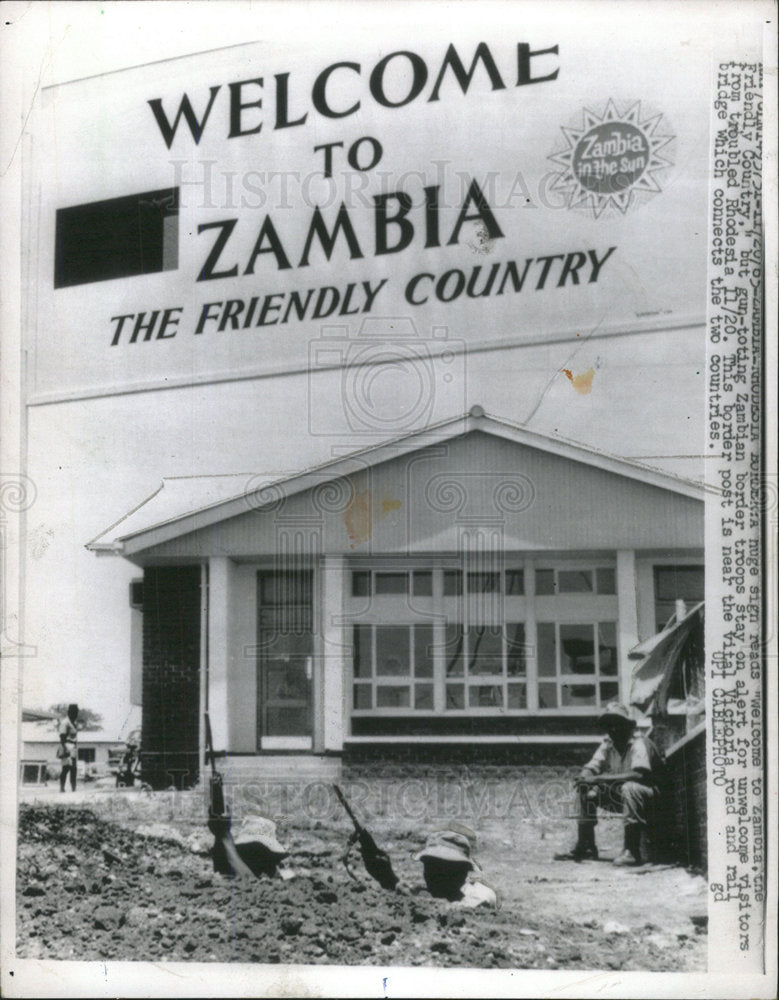 1965 Press Photo Friendly Country Zambia welcome sign  - Historic Images