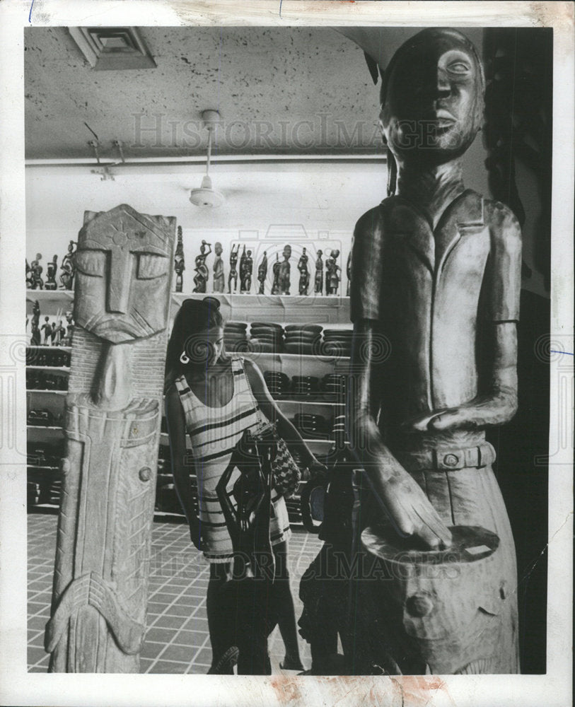 1972 Press Photo US Virgin Island Shop World Port Snap  - Historic Images