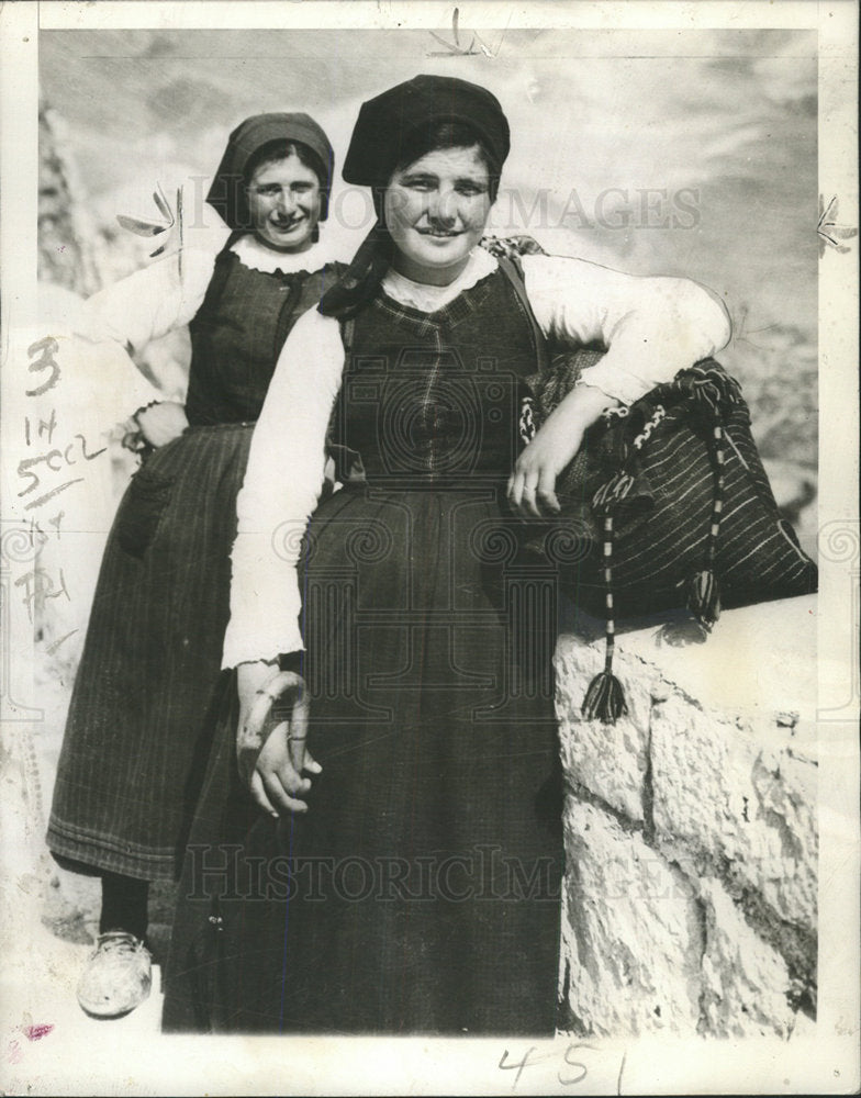 1941 Press Photo Yugoslavian Brides  - Historic Images