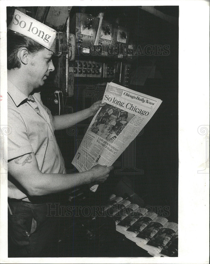 1978 Press Photo Wayne Witt Says Goodbye To The News - Historic Images