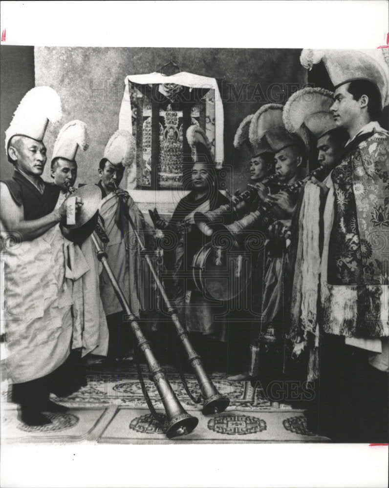 1989 Press Photo Monks Musical Group - Historic Images