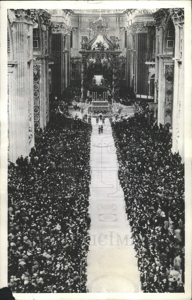 1937 Press Photo St Peters Cathedral Easter Sunday Mass - Historic Images