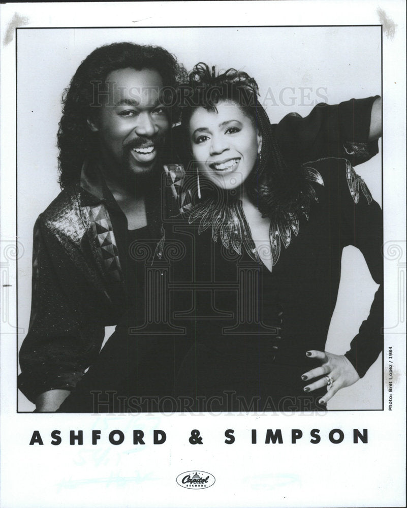 1985 Press Photo Ashford Simpson Singing Duo Entertain - Historic Images