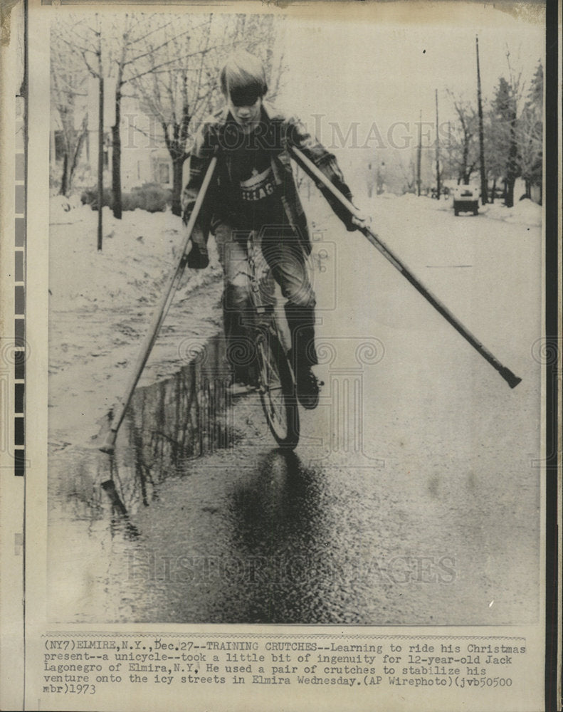 1973 Press Photo Training Crutches Jack Lagonegro ride  - Historic Images