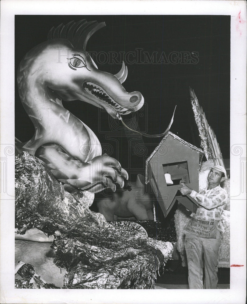 1956 Hank Morrison Dragon Parade Float-Historic Images