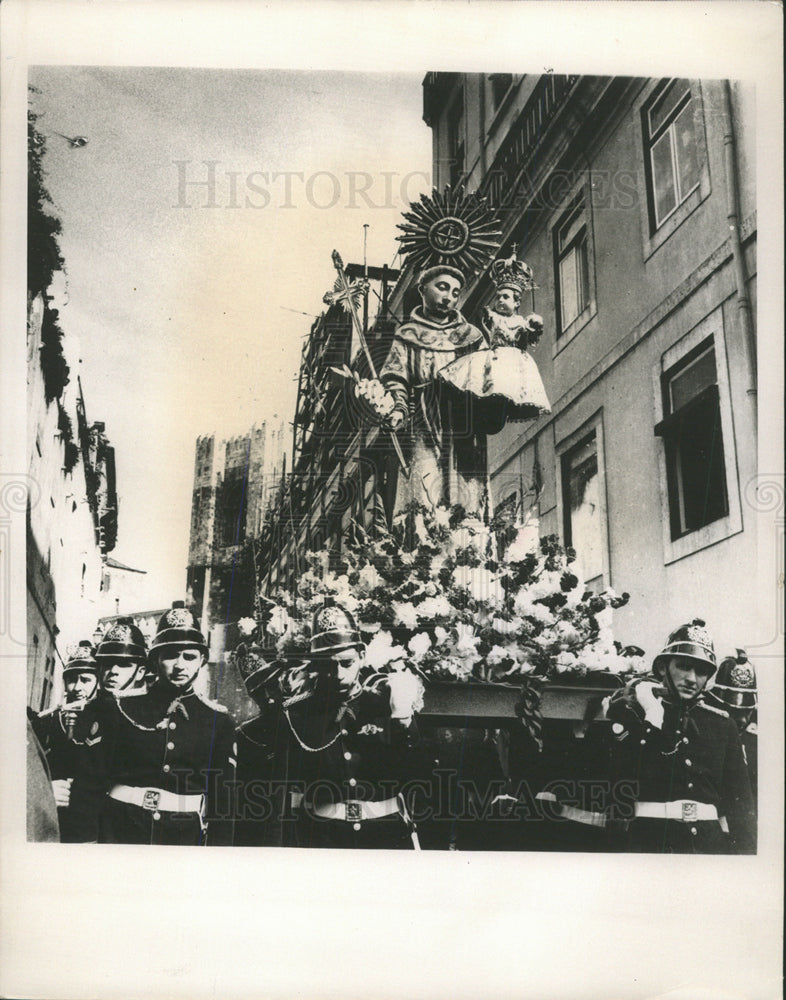 1965 Press Photo Firemen parades in Portugal - Historic Images