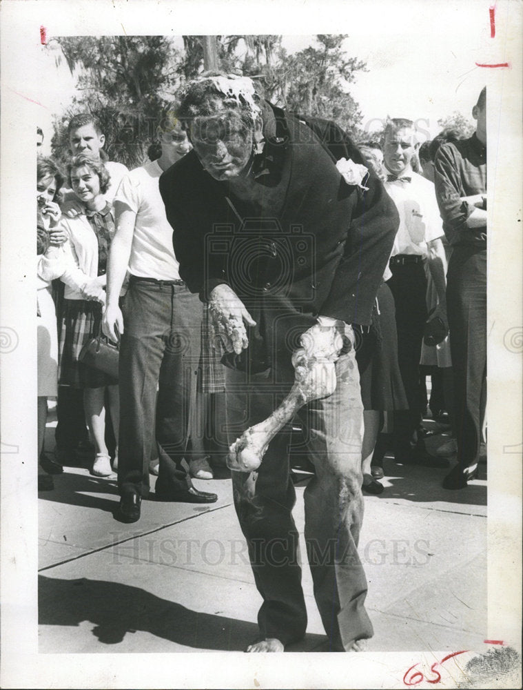 1962 Press Photo John Landrum Stylish Frankenstein club - Historic Images
