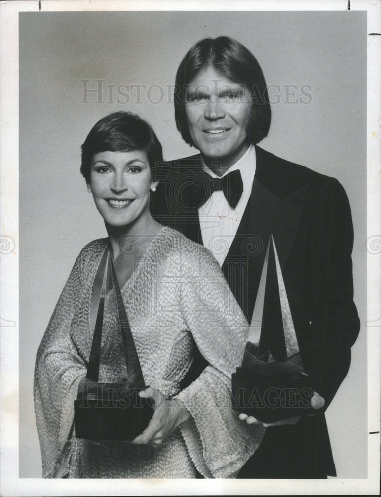 1978 Press Photo Helen Reddy Glen Campbell Music Awards - Historic Images