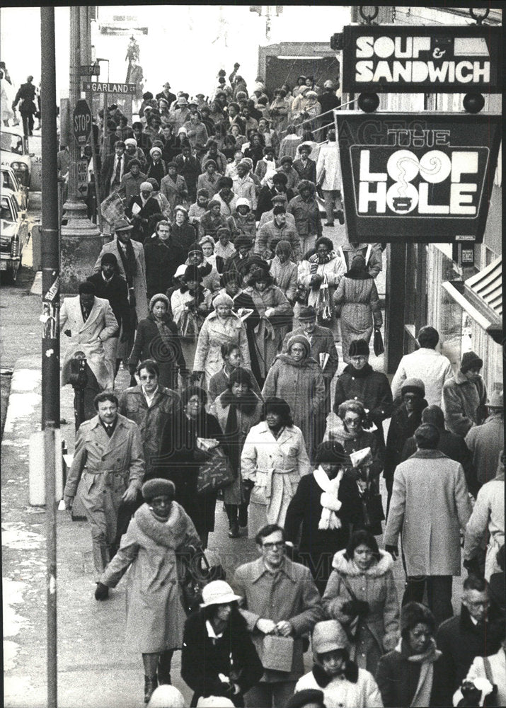 1979 Press Photo ICG station Crowd flocking CTA Strike - Historic Images