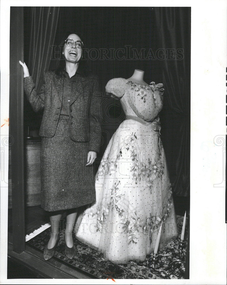1990 Press Photo Chicago Historical Society Exhibit  - Historic Images