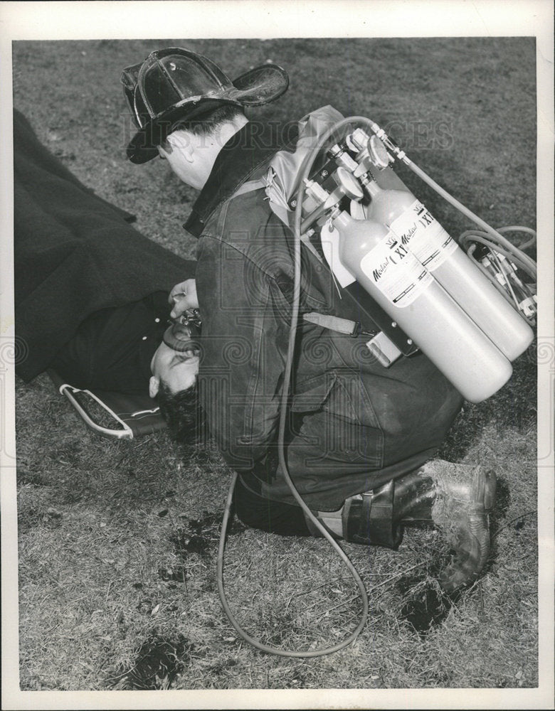 1957 Oxygen  Emergency Device Rescuer - Historic Images