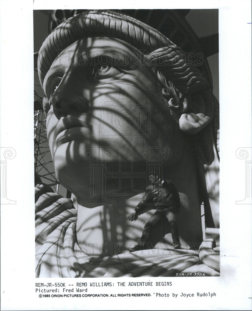 1985 Press Photo Movie, The Adventure Begins - Historic Images