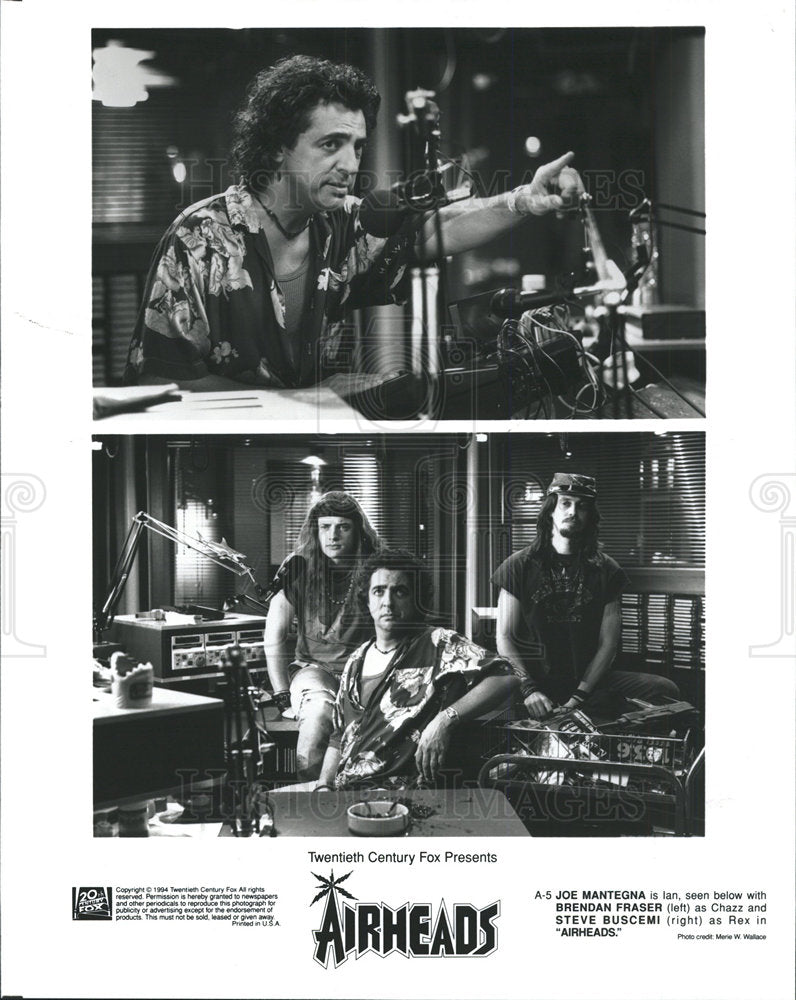 1974 Press Photo Joe Mantegna Brendan Fraser Steve play - Historic Images