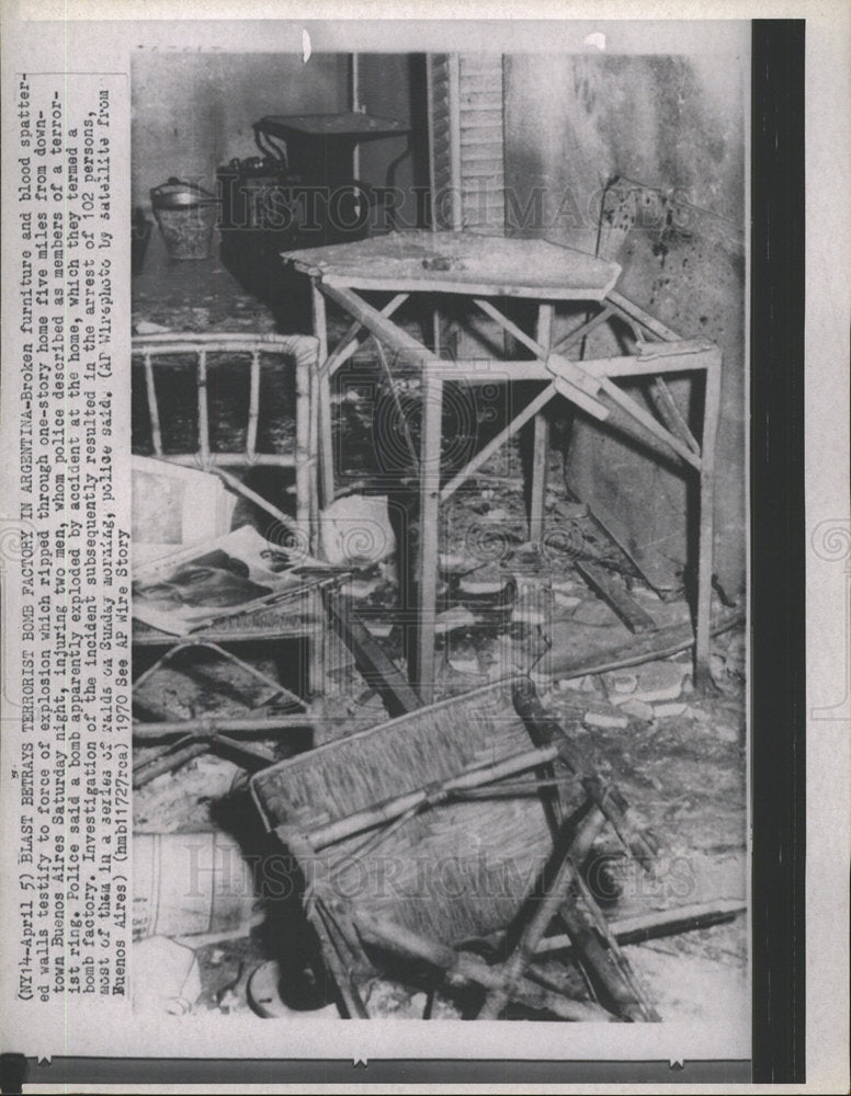 1970 Press Photo Argentina Terrorist Bomb Factory House - Historic Images