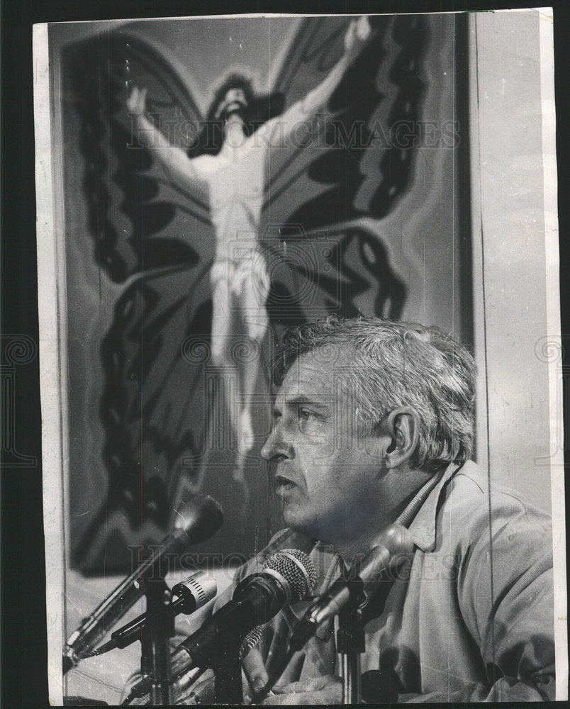 1973 Press Photo Philip Berrigan Talks About Problems  - Historic Images