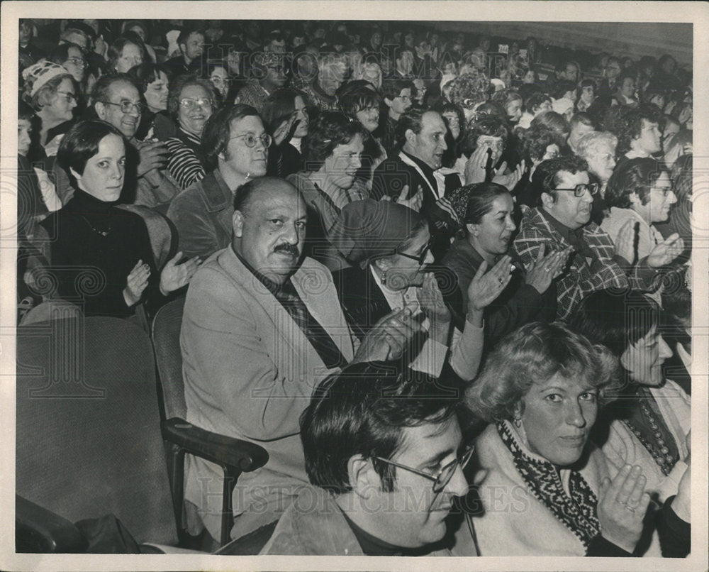 1976 Press Photo Boston Association Vaudeville Guests - Historic Images