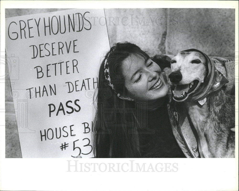 1990 Press Photo Greyhound Friends, Inc. Demonstration  - Historic Images