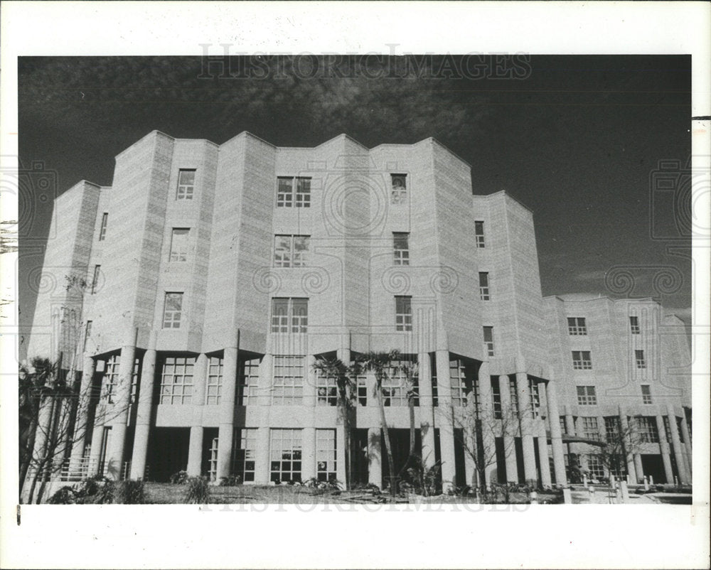 1986 Press Photo H Lee Moffitt Cancer Center Exterior - Historic Images