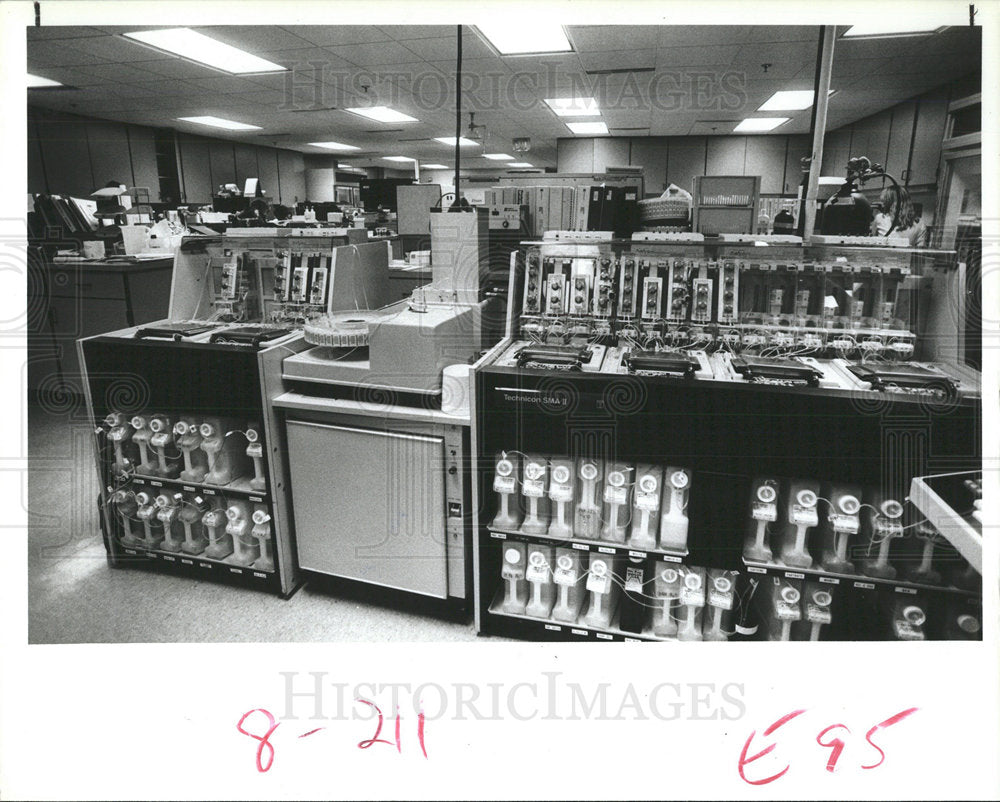 1986 Press Photo Jacksonville Satellite Mayo Clinic - Historic Images