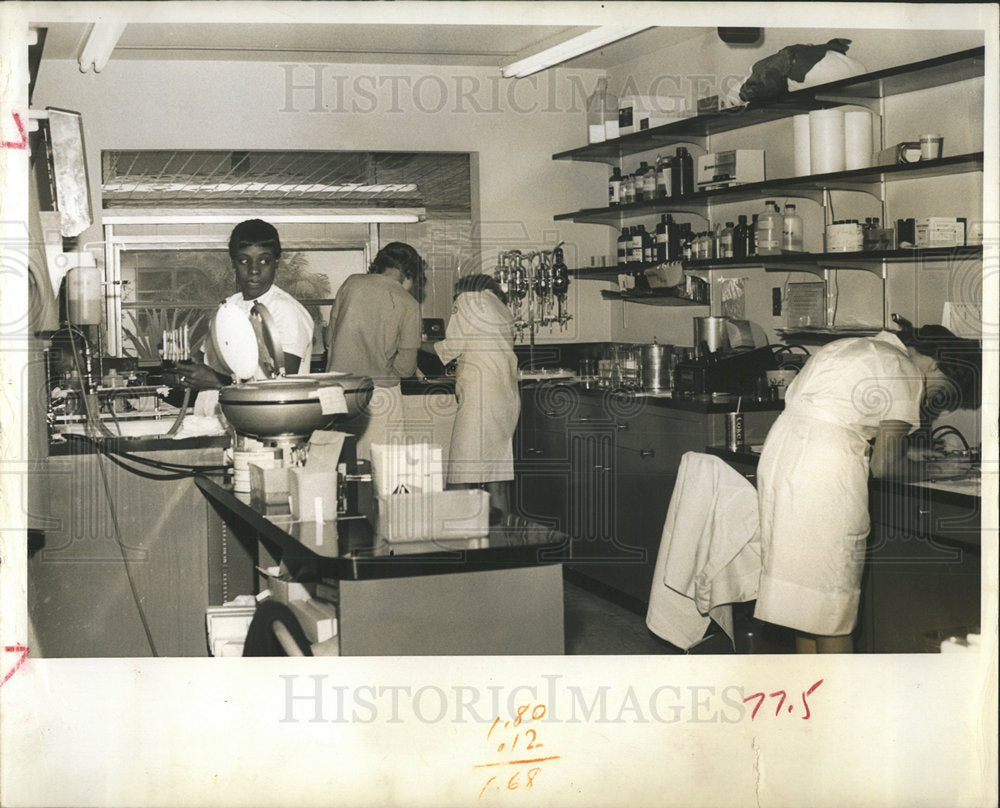 1966 Press Photo Pasadena Palms Hospitals - Historic Images