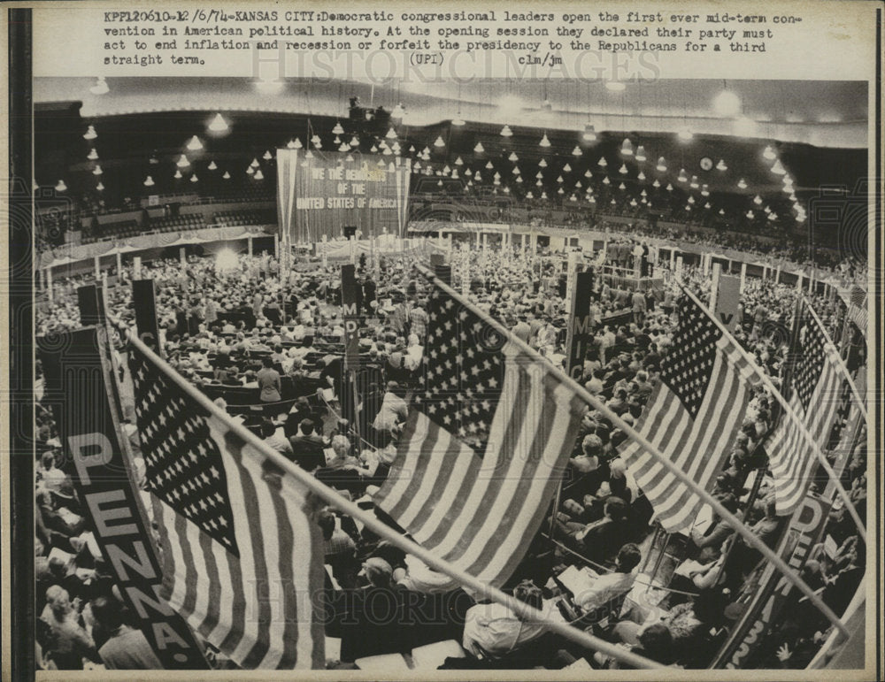 1974 Press Photo Democratic Congressional Convention - Historic Images