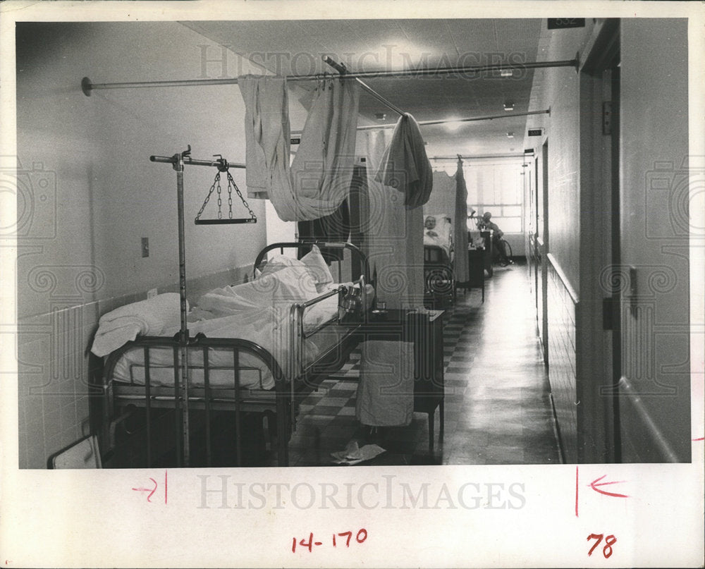 1965 Press Photo Mound Park Hospital St Petersburg, FL - Historic Images